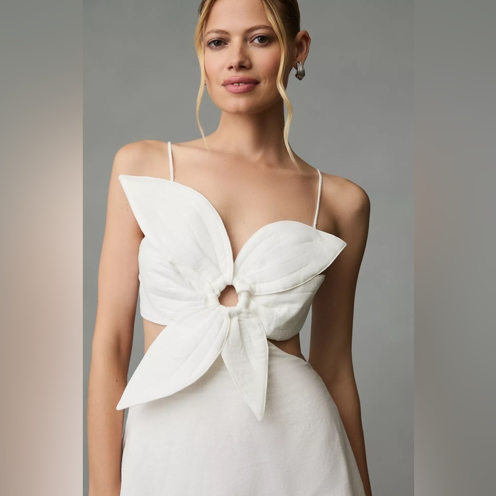 FARM Rio White Tiered Maxi Dress with Sculpted Floral Bodice - Picture 2 of 6